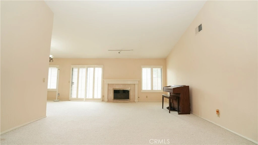 Interior 3