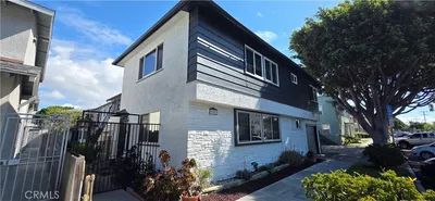 1057 E Appleton