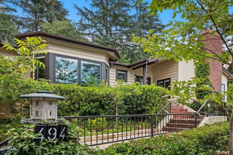 494 California Terrace, Pasadena, CA 91105