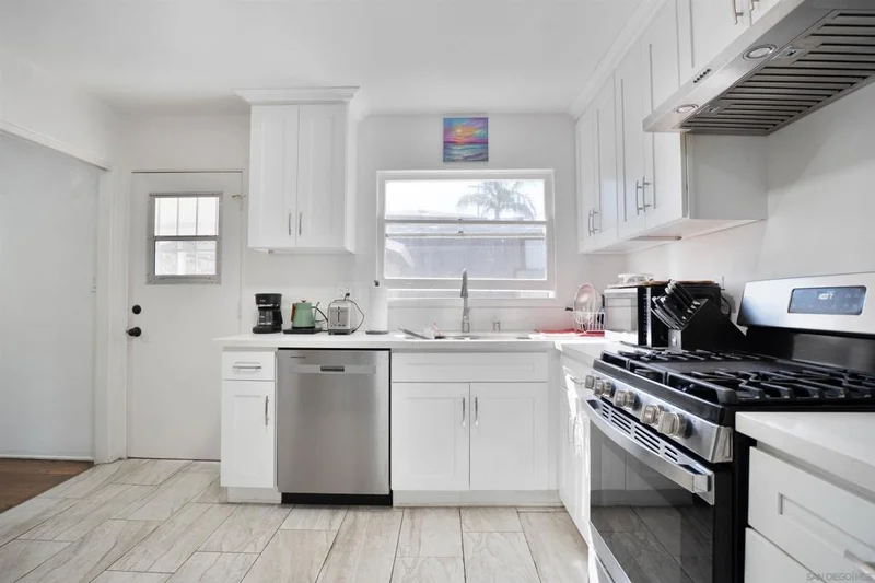 7203 Blackton photo 2