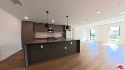 5119 Colfax Avenue 202 photo 2