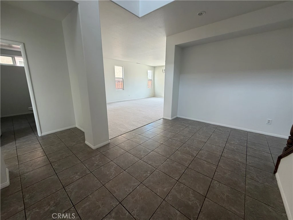 Interior 4