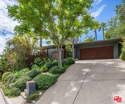 1211 Sierra Alta Way