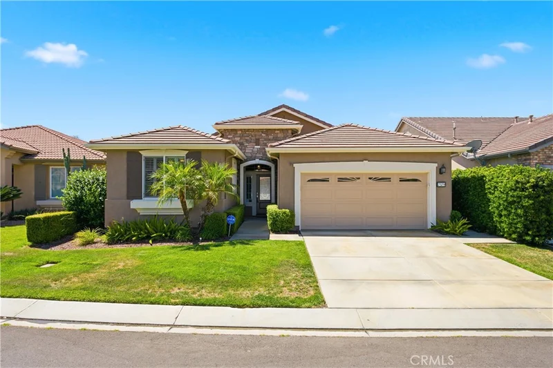 7579 Whitworth Dr