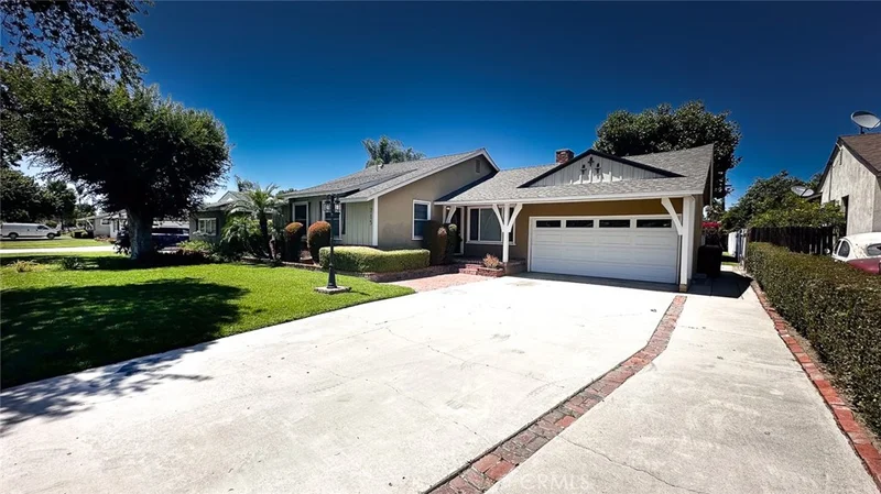 715 W Knepp, Fullerton, CA 92832