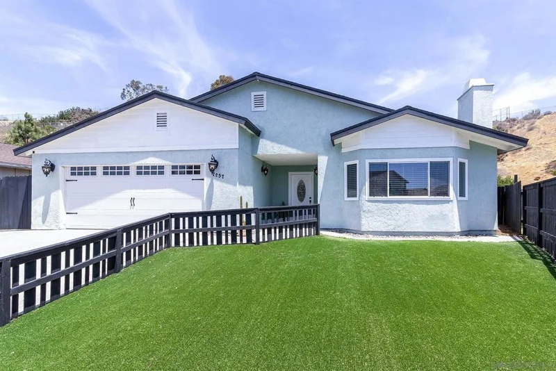 7257 Latrobe, San Diego, CA 92139