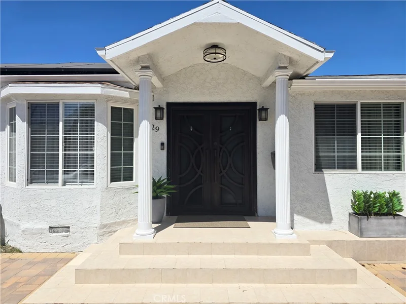 6429 Camellia Avenue, North Hollywood, CA 91606