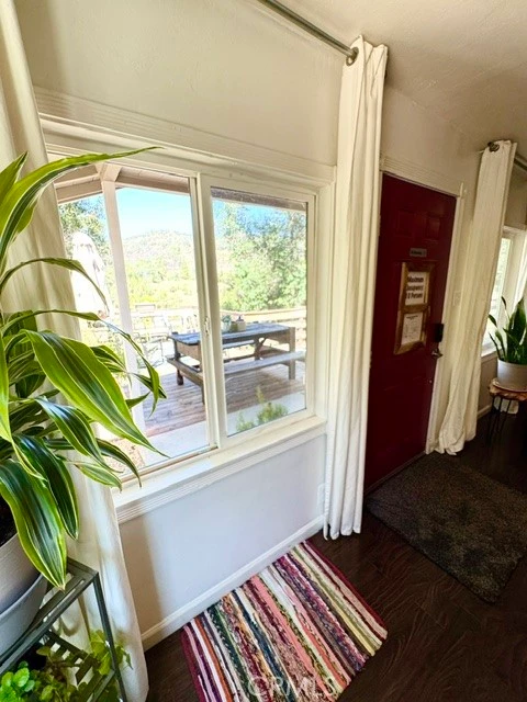 Interior 4
