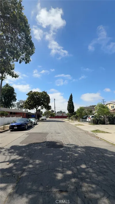 3425 Adriatic Avenue photo 2