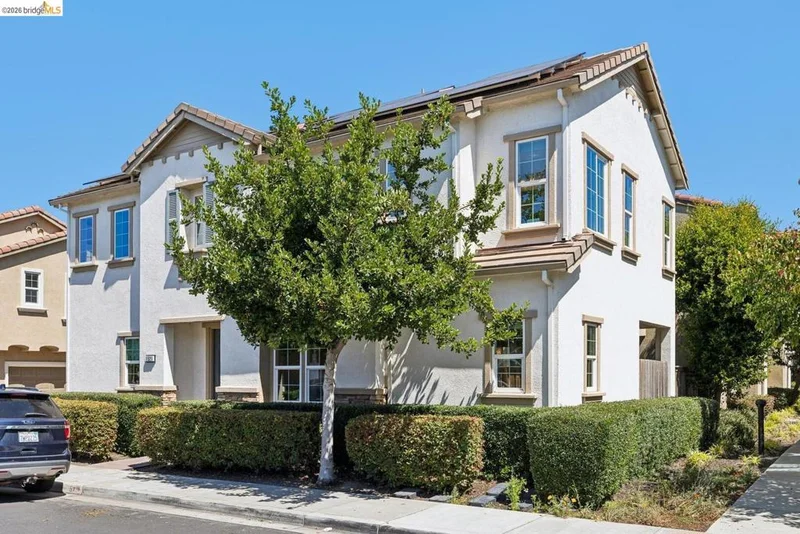 1521 Glenn St, Hayward, CA 94545