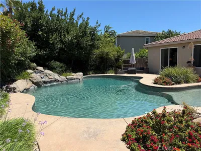 9190 Hunters Creek