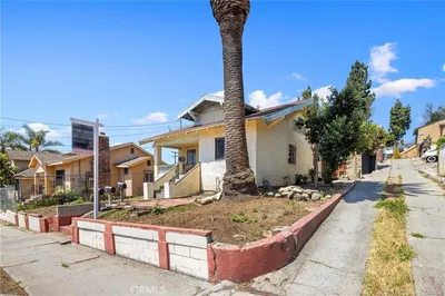 2215 Parkside Avenue photo 2