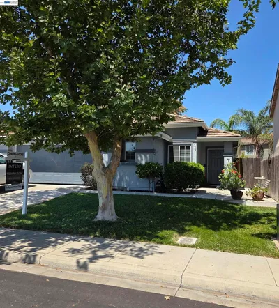 109 James Burke Ave
