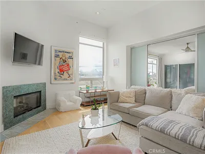 1225 E Grand Avenue D photo 2