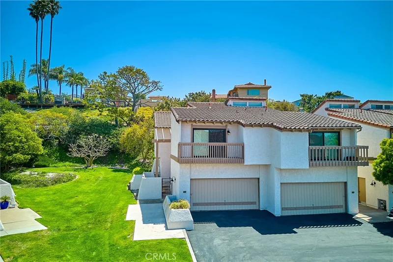 Photo 2 of 30 Seaview N