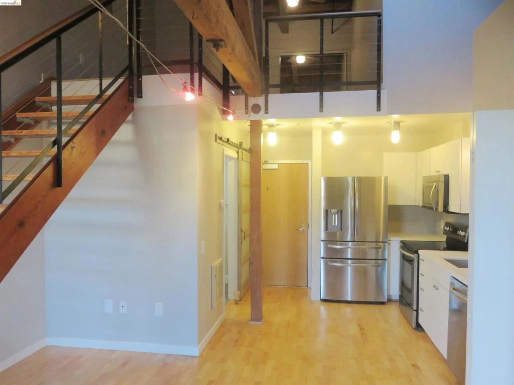 Interior 4