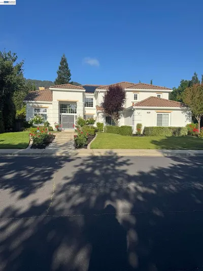 7967 Paragon Cir