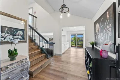 10111 Cliffwood Dr photo 2