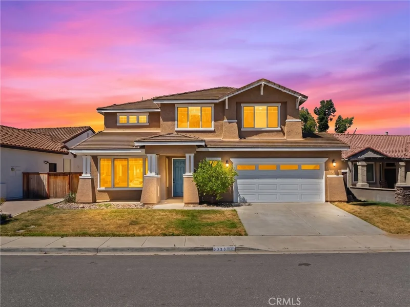 3323 Avocado Vista