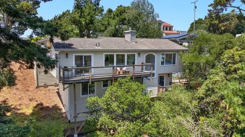 562 Cuesta Drive, Aptos, CA 95003