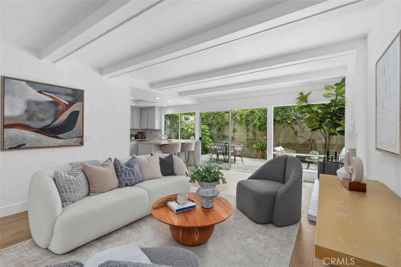 9001 Oceanwood Drive, Huntington Beach, CA 92646