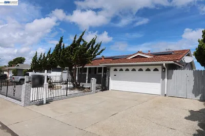 2057 Rosedale