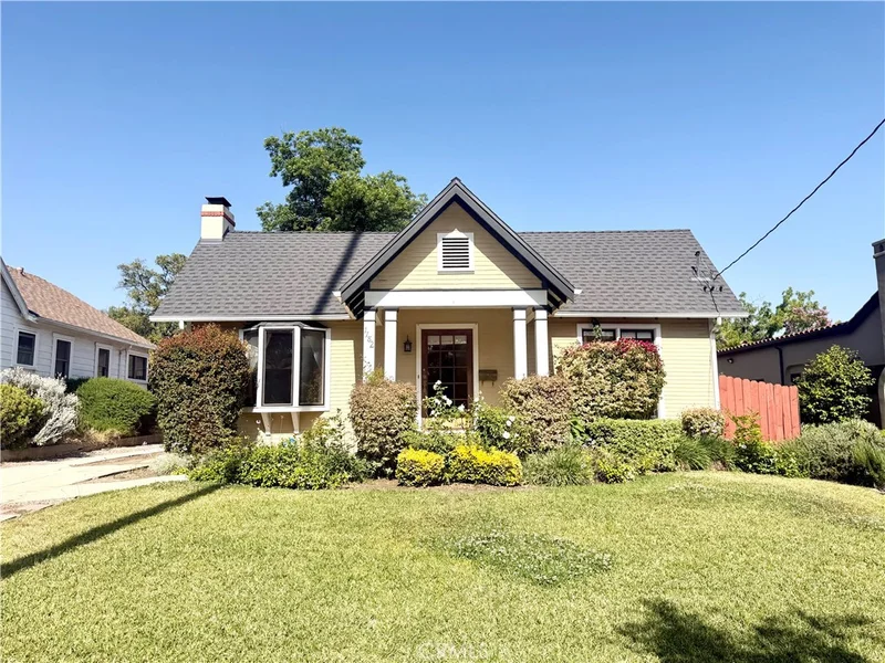 1182 N Mar Vista, Pasadena, CA 91104