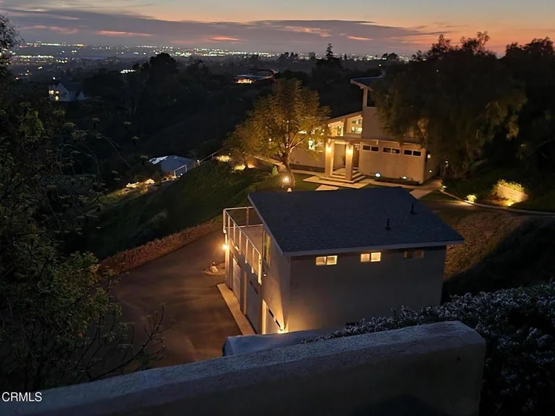 888 W Highland Drive, Camarillo, CA 93010