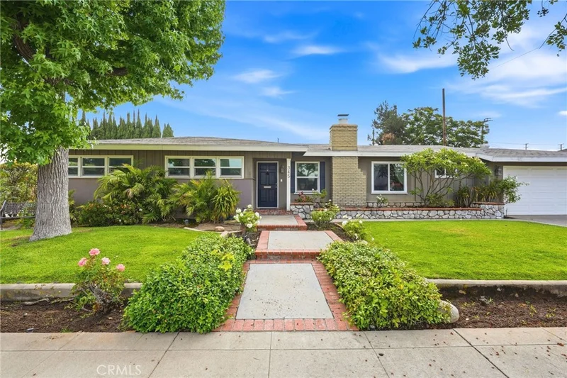 345 N Shattuck
