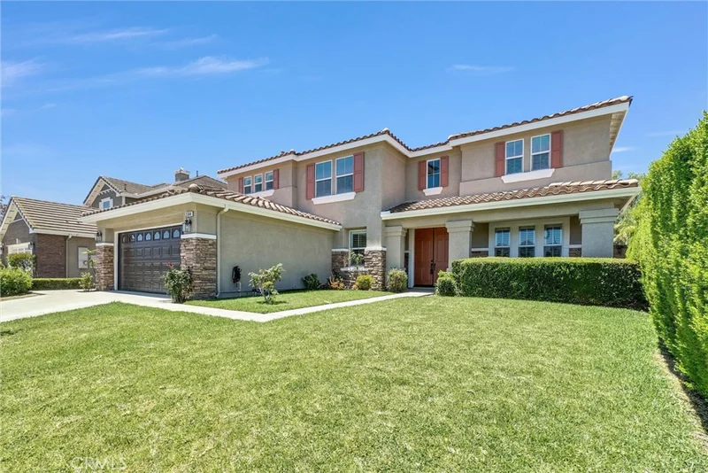 1144 Garland Way photo 2