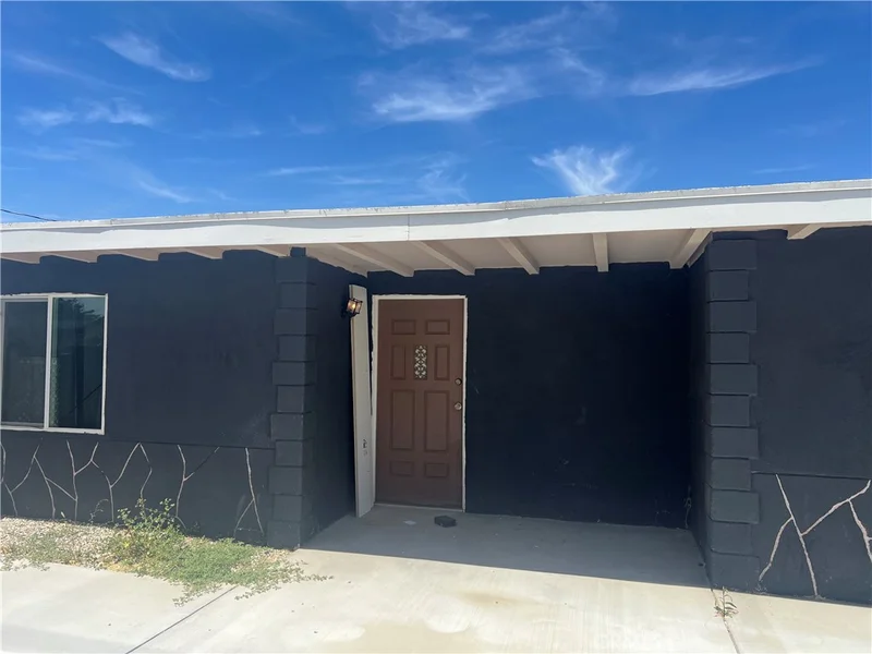 43119 20th W, Lancaster, CA 93534