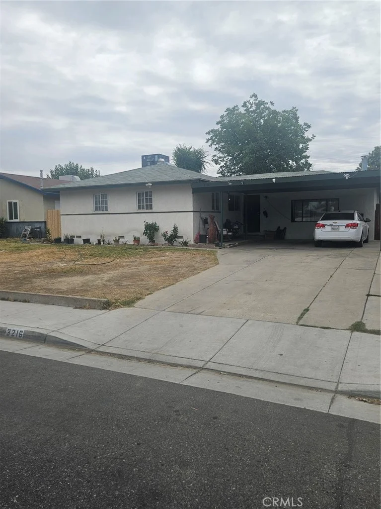 3216 Laurel photo 2