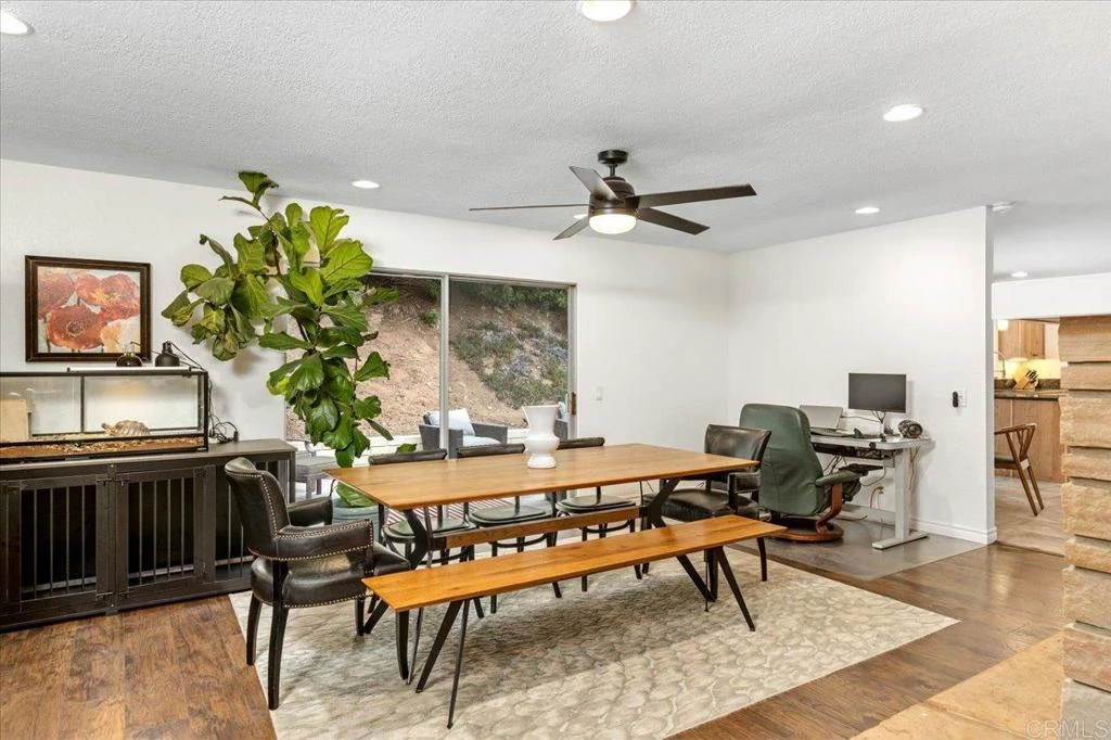 Photo 11 of 1248 Alta Vista Drive
