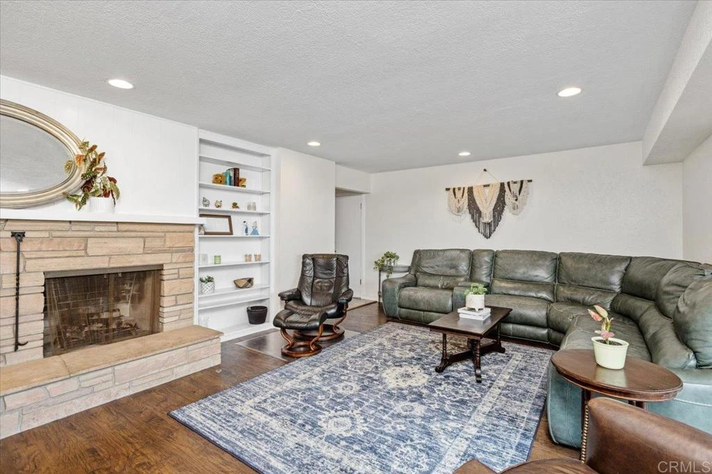 Photo 8 of 1248 Alta Vista Drive