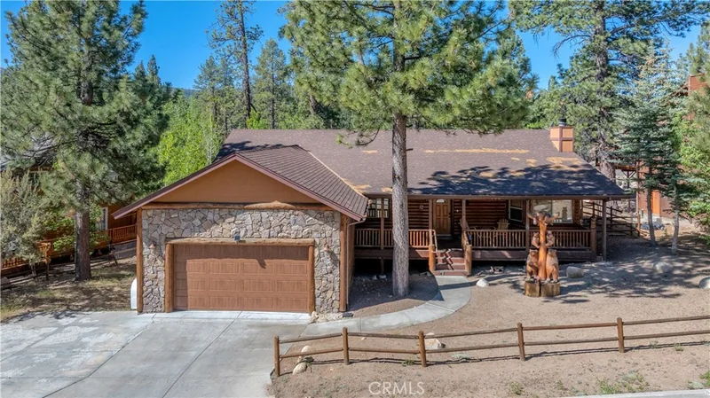 166 N Teakwood Drive