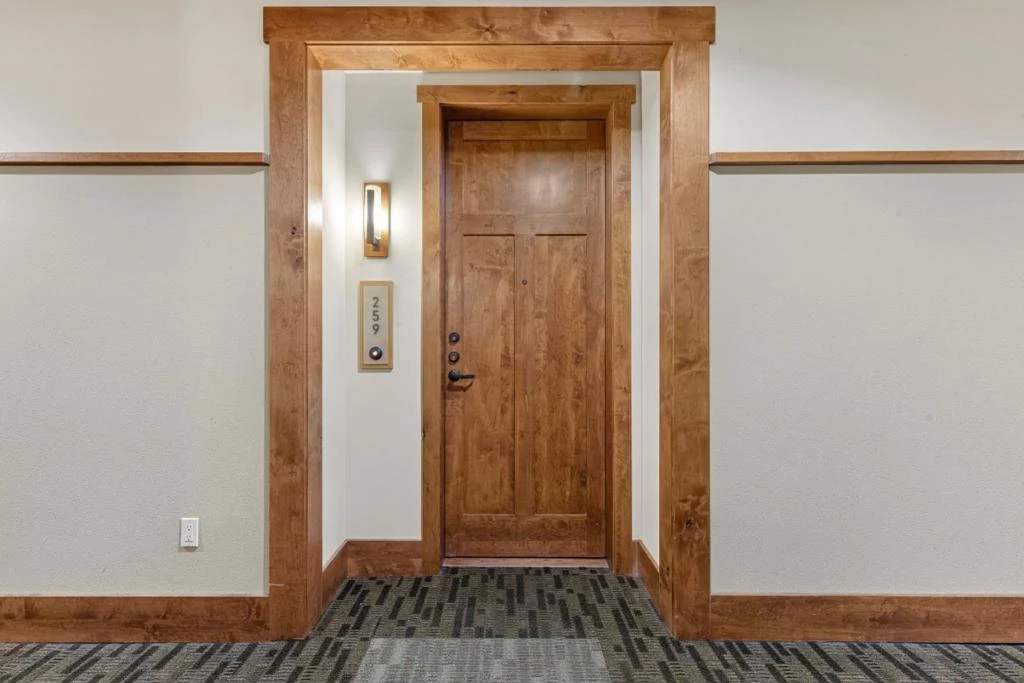 Interior 1