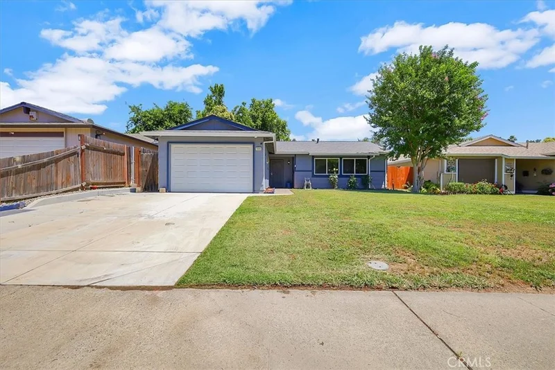 7048 Kilkenny Dr photo 2