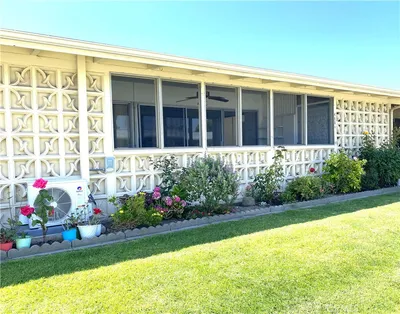 1560 Interlachen Rd., M12-66K photo 2