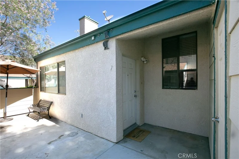 Photo 2 of 44514 15th E7