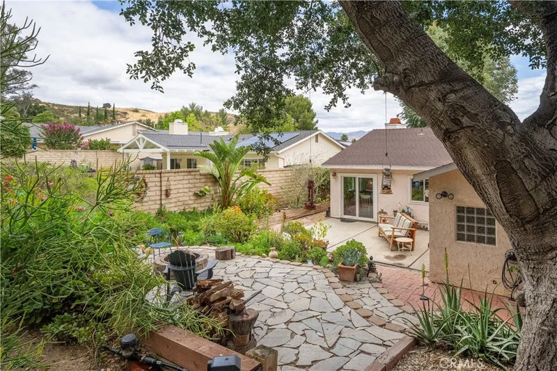 31607 Hipshot Drive, Castaic, CA 91384