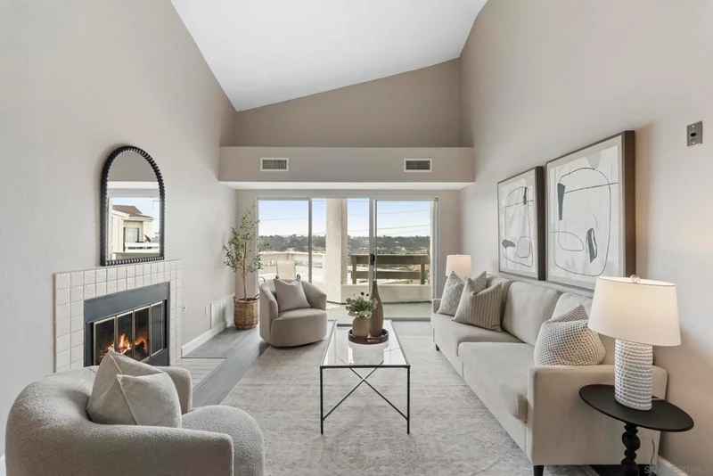 7043 Camino Degrazia 196, San Diego, CA 92111