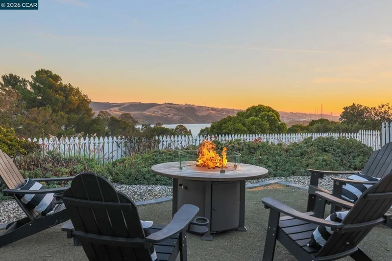 274 James Ct, Benicia, CA 94510-1806
