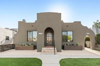 4436 38 Bancroft Street