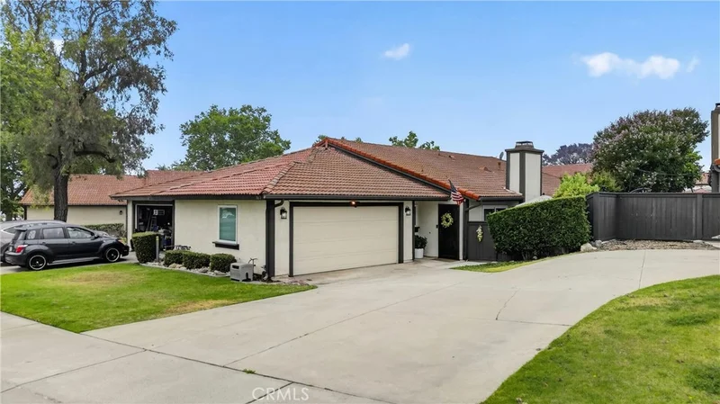1817 N Solano photo 2