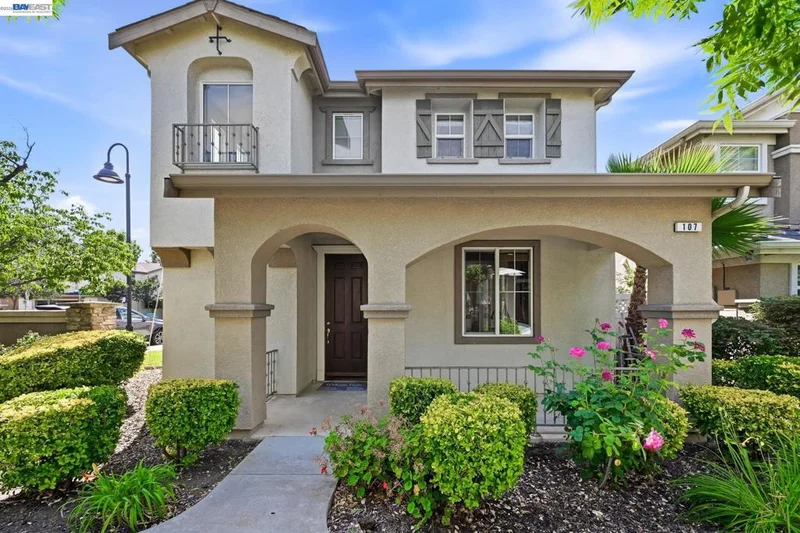 107 Olmsted Ct