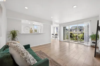 365 Perkins St 201