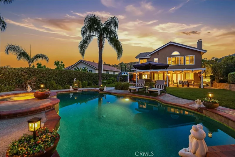 22029 Rodeffer Place, Saugus, CA 91350