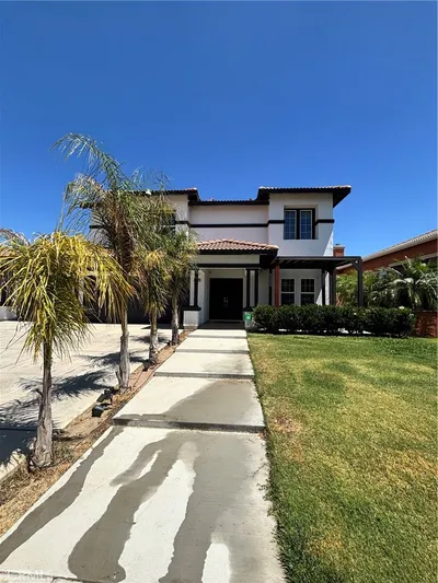 28212 Cranberry photo 2
