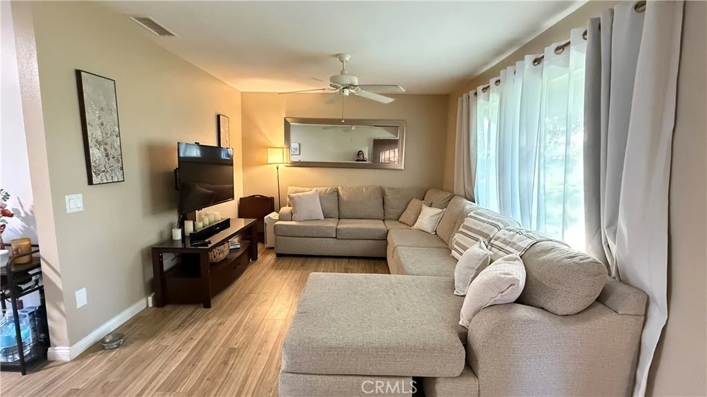 Interior 3