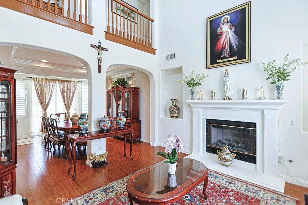 Interior 2